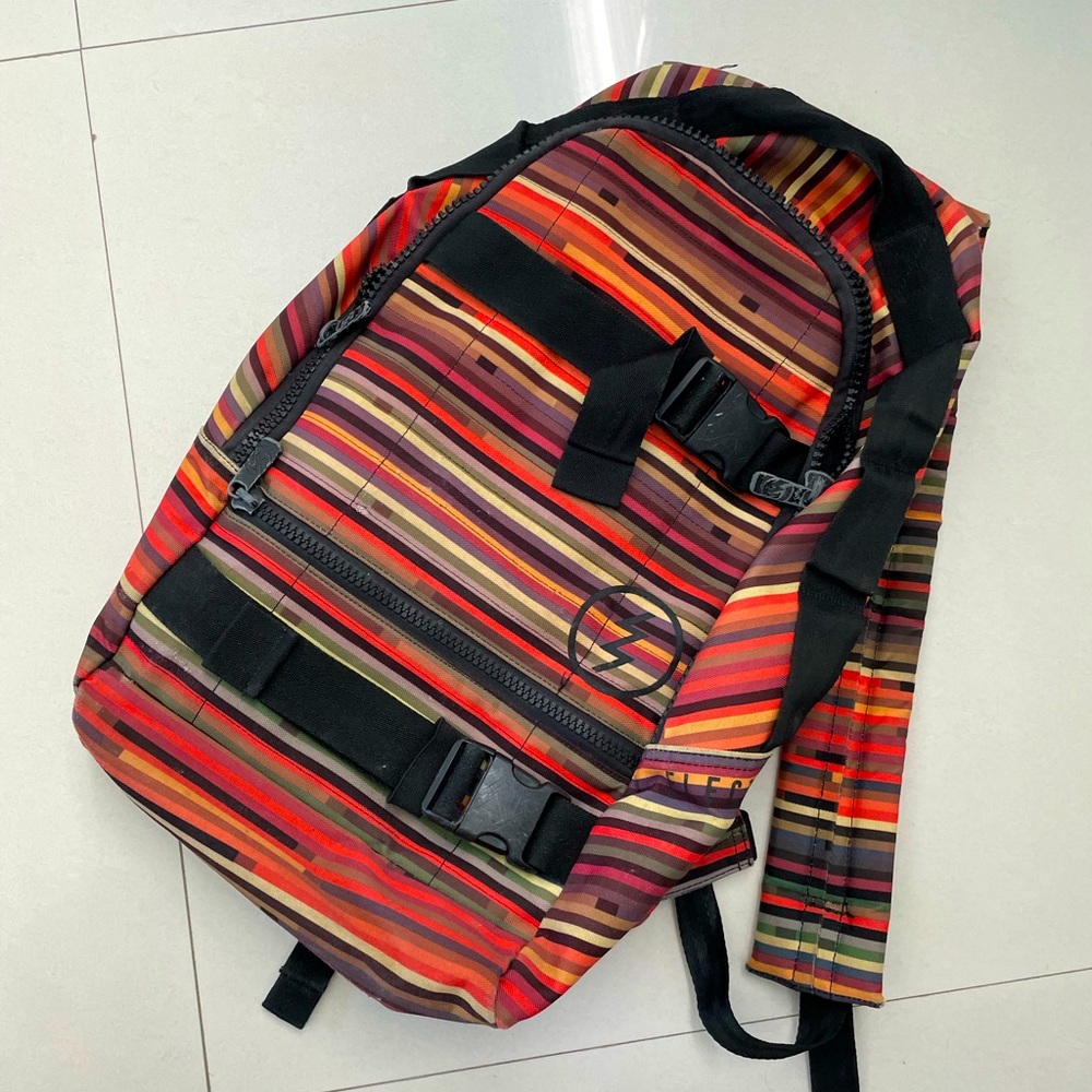 Electric skate backpack